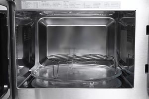 Lò vi sóng có nướng Panasonic NN-CT36HBYUE 23 lít