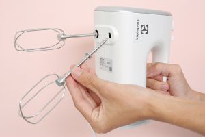 Máy đánh trứng Electrolux EHM3407