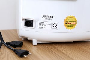Nồi cơm điện tử Toshiba 1.8 lít RC-18NMFVN(W)