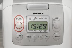 Nồi cơm điện tử Toshiba 1 lít RC-10NMFVN(WT)