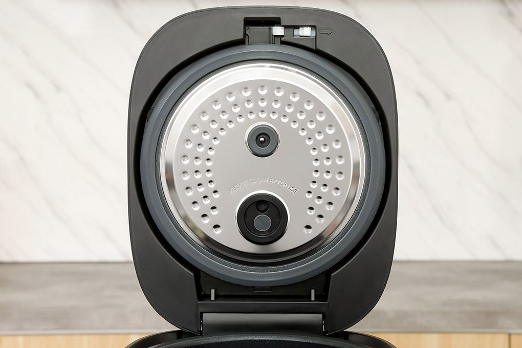 Nồi cơm điện tử Toshiba 1.8 lít RC-18DR5UVN(H) Nồi cơm điện tử Toshiba 1.8 lít RC-18DR5UVN(H)