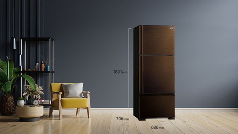 Thiết kế 3 cửa, ngăn đá dưới độc đáo và bắt mắt