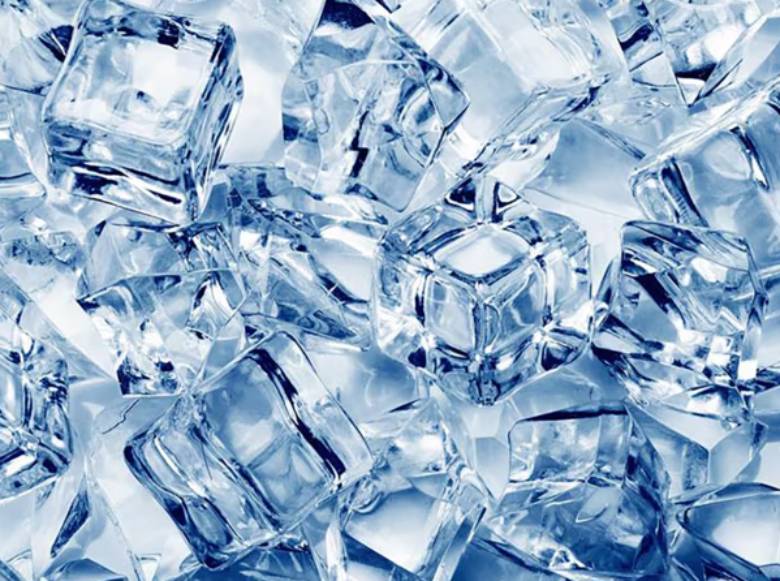 Tủ lạnh Electrolux Inverter 341 lít ETB3460L-B - Tính năng làm đá tự động AutoIce