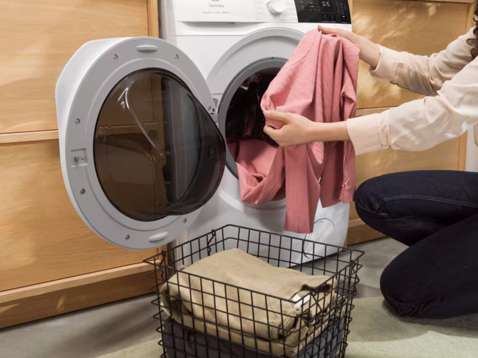 Electrolux UltimateCare 300