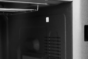 Lò vi sóng có nướng Panasonic NN-GT65JBYUE 31 lít