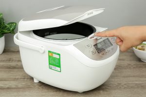 Nồi cơm điện tử Panasonic 1.8 lít SR-CP188NRAM