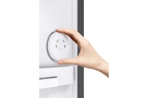 Tủ chăm sóc quần áo Panasonic 3 móc HCC-R340ARXV