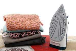 Bàn ủi hơi nước Philips DST3040/70 2600W