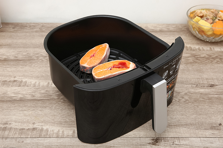 Nồi chiên không dầu kết hợp hấp Tefal FW201815 6.5 lít - Dung tích