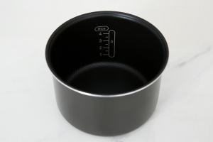 Nồi cơm nắp gài Tefal 0.7 lít RK224168