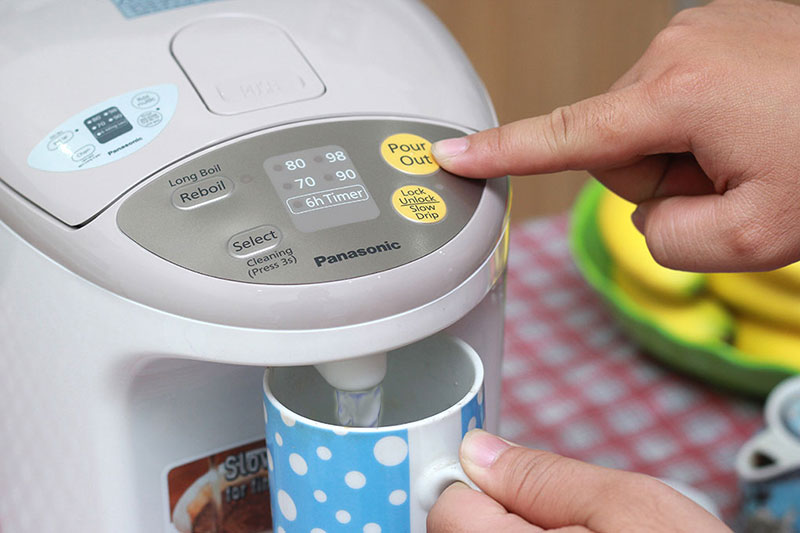 Bình thủy điện Panasonic NC-EG2200CSY 2.2 lít