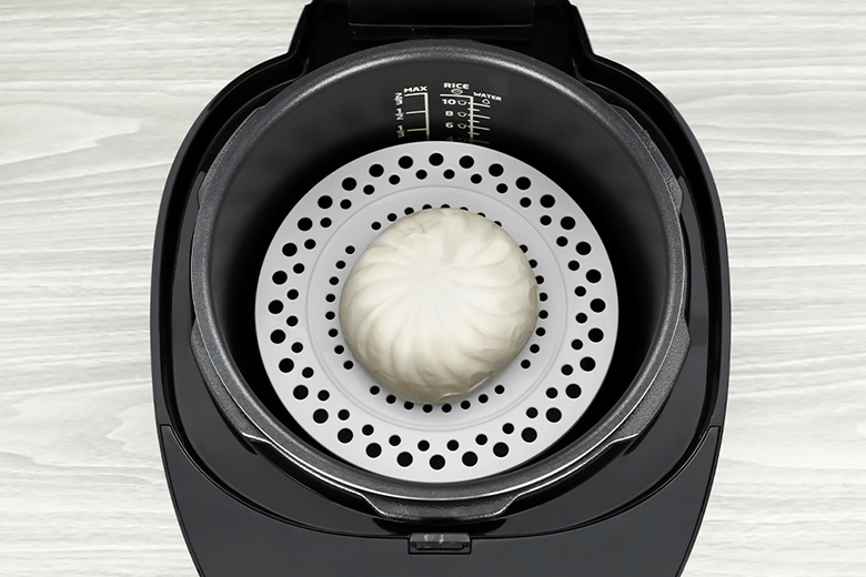 Nồi áp suất điện Philips HD2151/66 5 lít - Xửng hấp