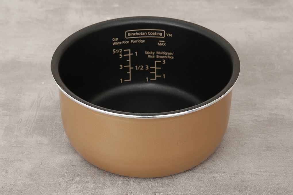 Nồi cơm điện tử Panasonic 1 lít SR-DK104WRA - Dung tích