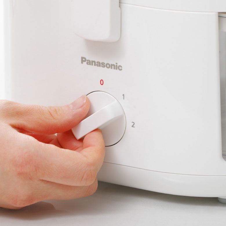 Máy ép hoa quả Panasonic MJ-CS101WRA - Tùy chỉnh đơn giản với núm xoay