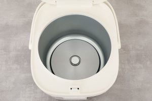 Nồi cơm điện tử Toshiba 1.8 lít RC-18DR5UVN(W)