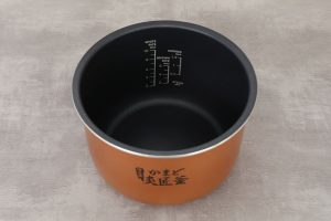 Nồi cơm điện tử Toshiba 1.8 lít RC-18DR5UVN(W)