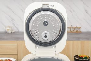 Nồi cơm điện tử Toshiba 1.8 lít RC-18DR5UVN(W)