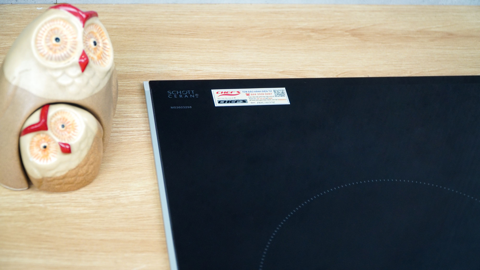 Kính Schott Ceran trên bếp EH-MIX536