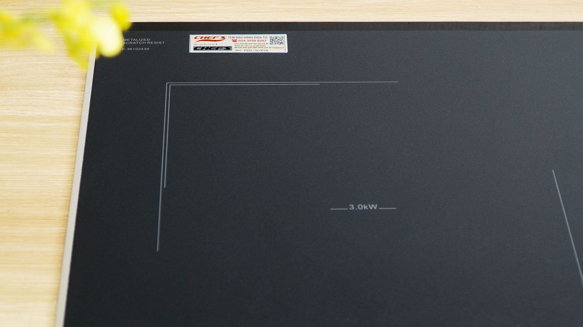 Mặt kính Metalized Scratch Resist: Tăng cường chống xước vượt trội