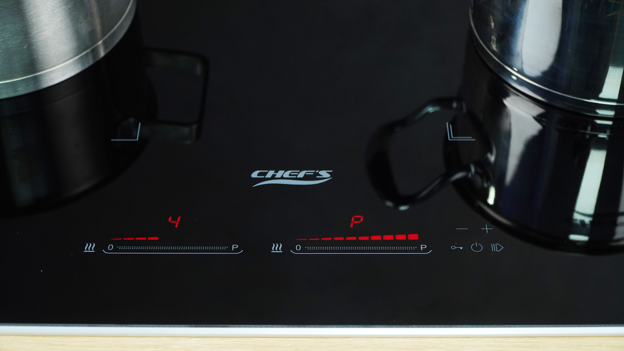 bếp Chef's EH-DIH893 có Công suất tới 3700W