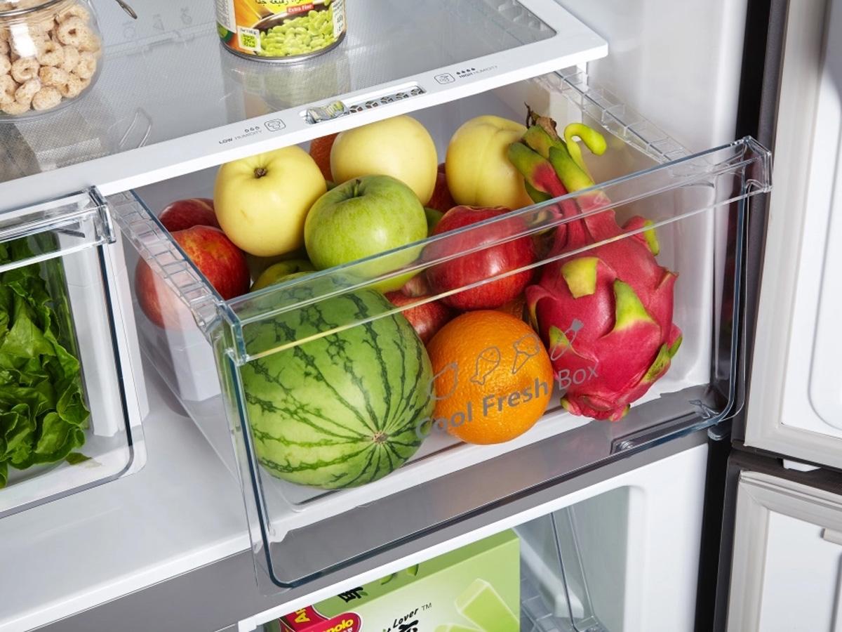 Tủ lạnh Hisense RQ559N4EBU