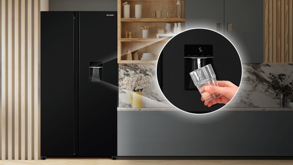 Tiện ích lấy nước bên ngoài cửa tủ lạnh