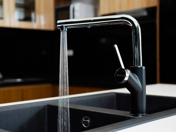 Vòi rửa bát Konox Artan Black - Giá rẻ nhất
