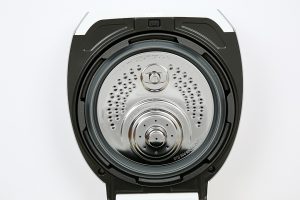 Nồi cơm áp suất cao tần Cuckoo 1.08 lít CRP-LHTR0609F/WHSIVNCV
