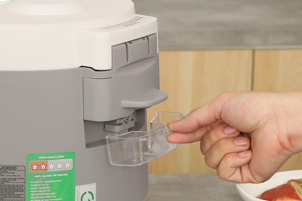 Nồi cơm nắp gài Cuckoo 1.8 lít CR-1096 - Khay hứng nước thừa
